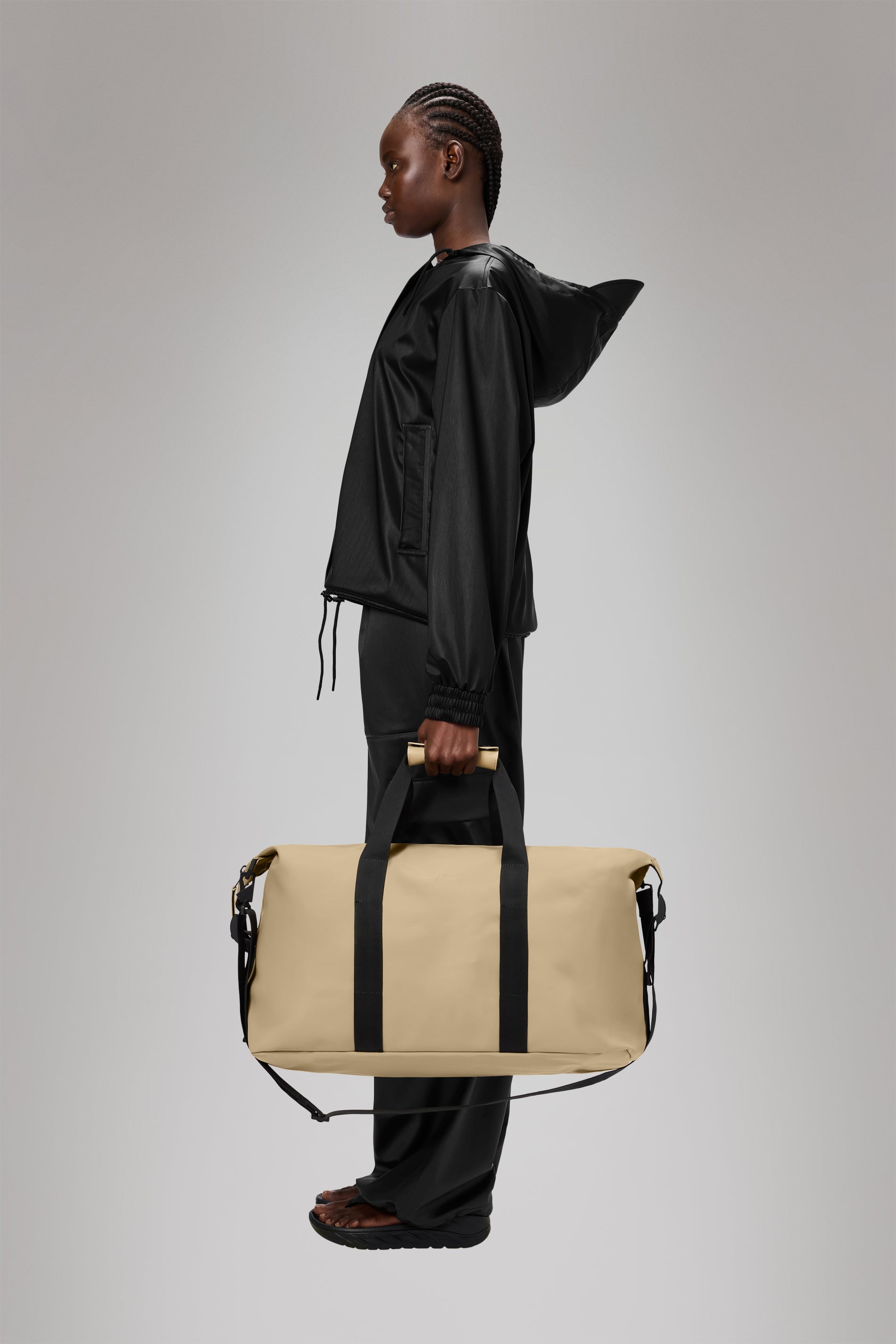 RAINS Hilo Weekend Bag Sand Weekender