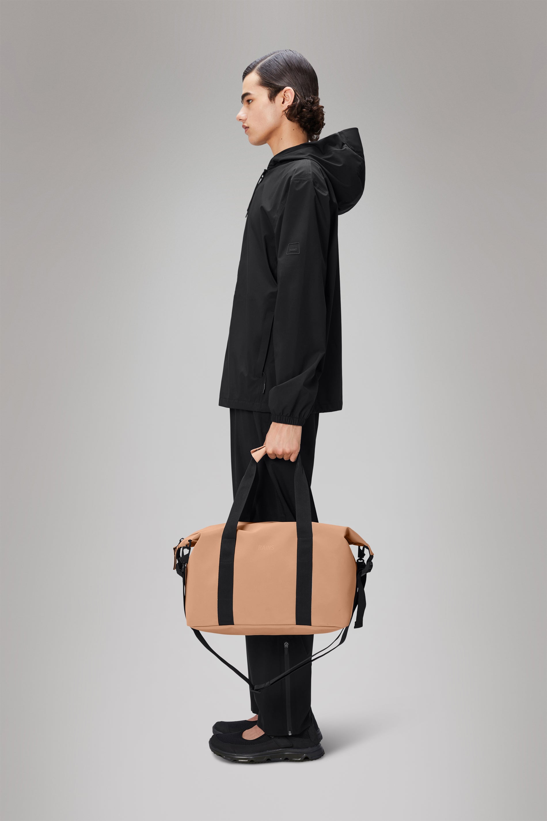 RAINS Hilo Weekend Bag Small Coy Weekender