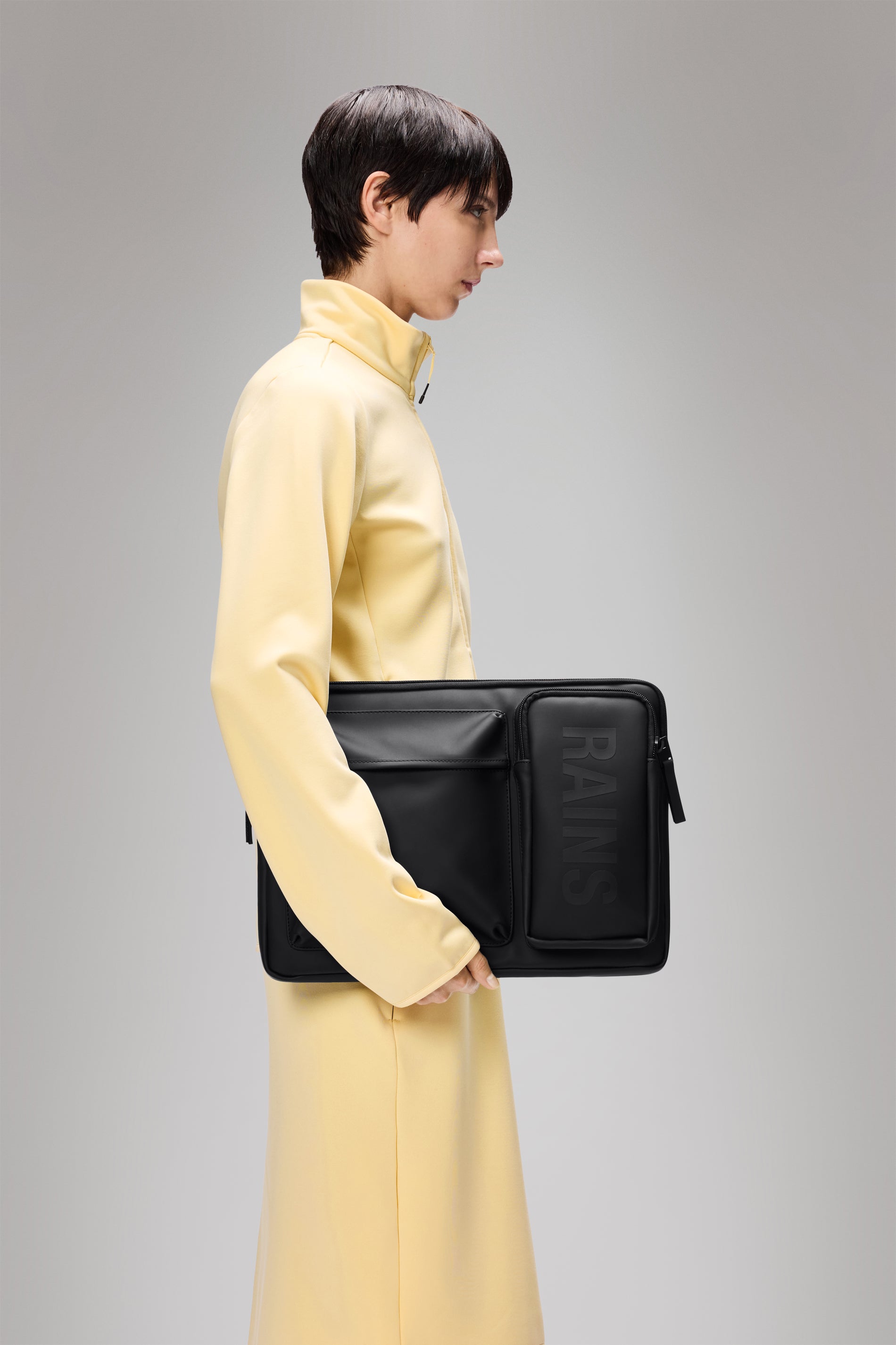 RAINS Texel Laptop Case 15″/16″ Black 2.60L H27 x D2.50 x W38 cm Laptop Case