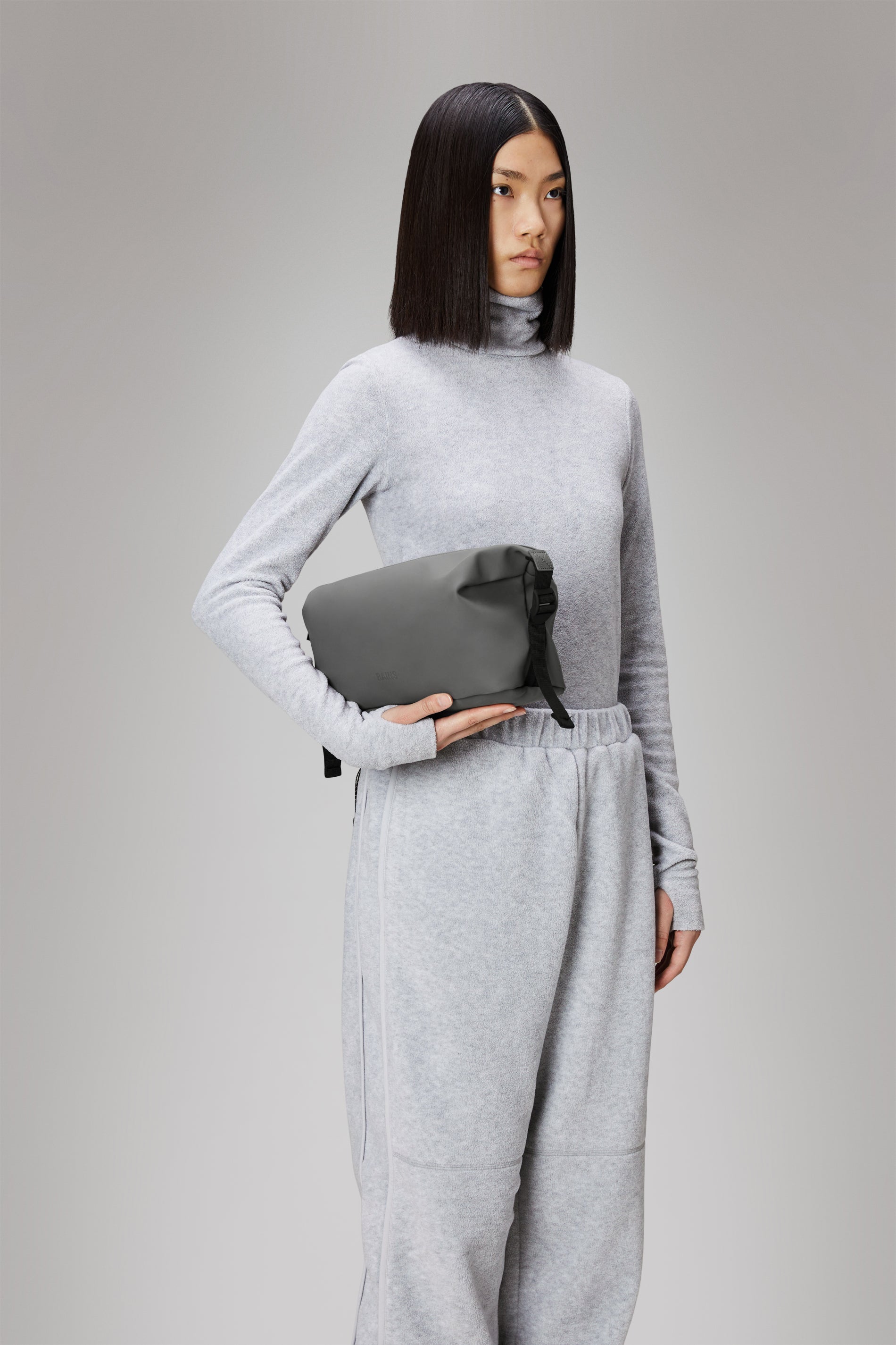 RAINS Hilo Wash Bag Grey 4.40L H14 x D12 x W26 cm Washbag