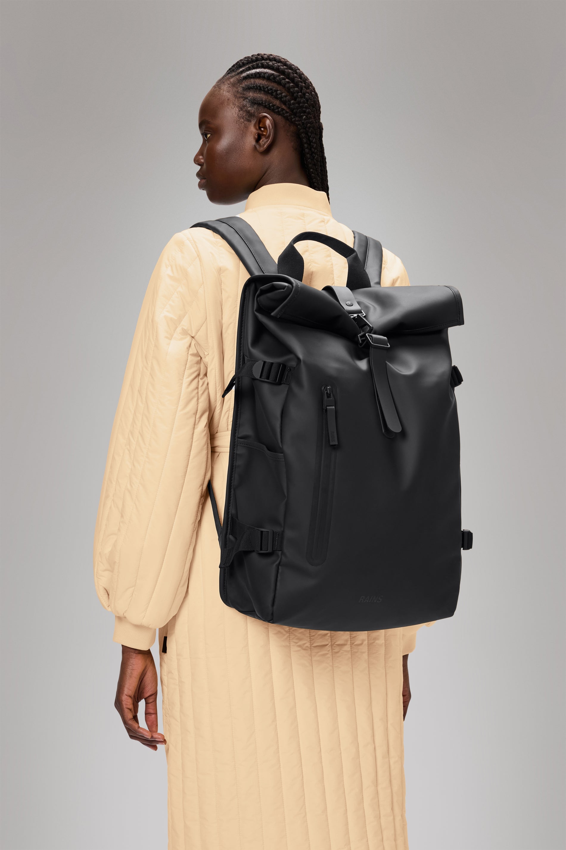 RAINS Rolltop Rucksack Large Black Backpack