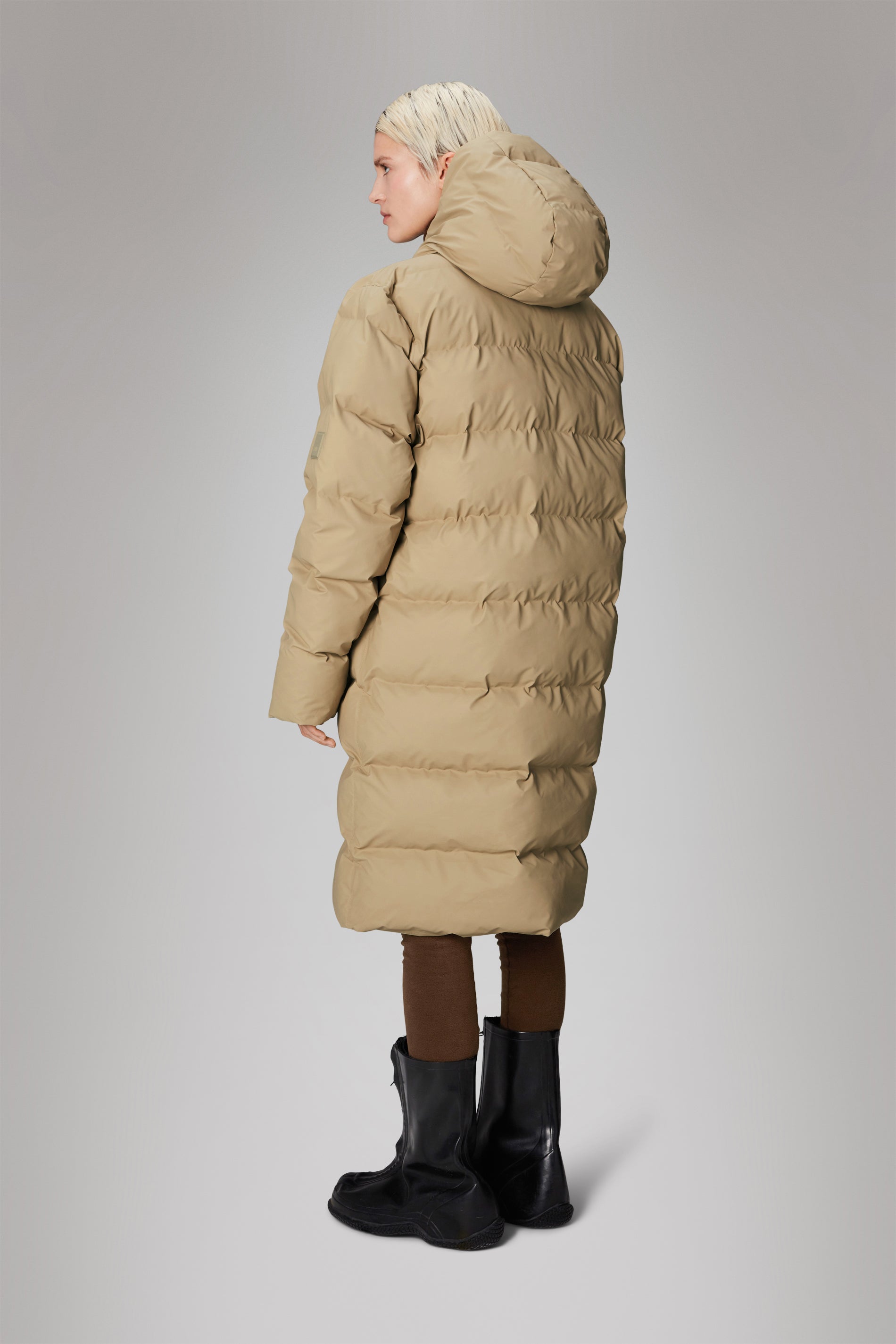 Rains Alta Longer Puffer Jacket Jackets 24 Sand