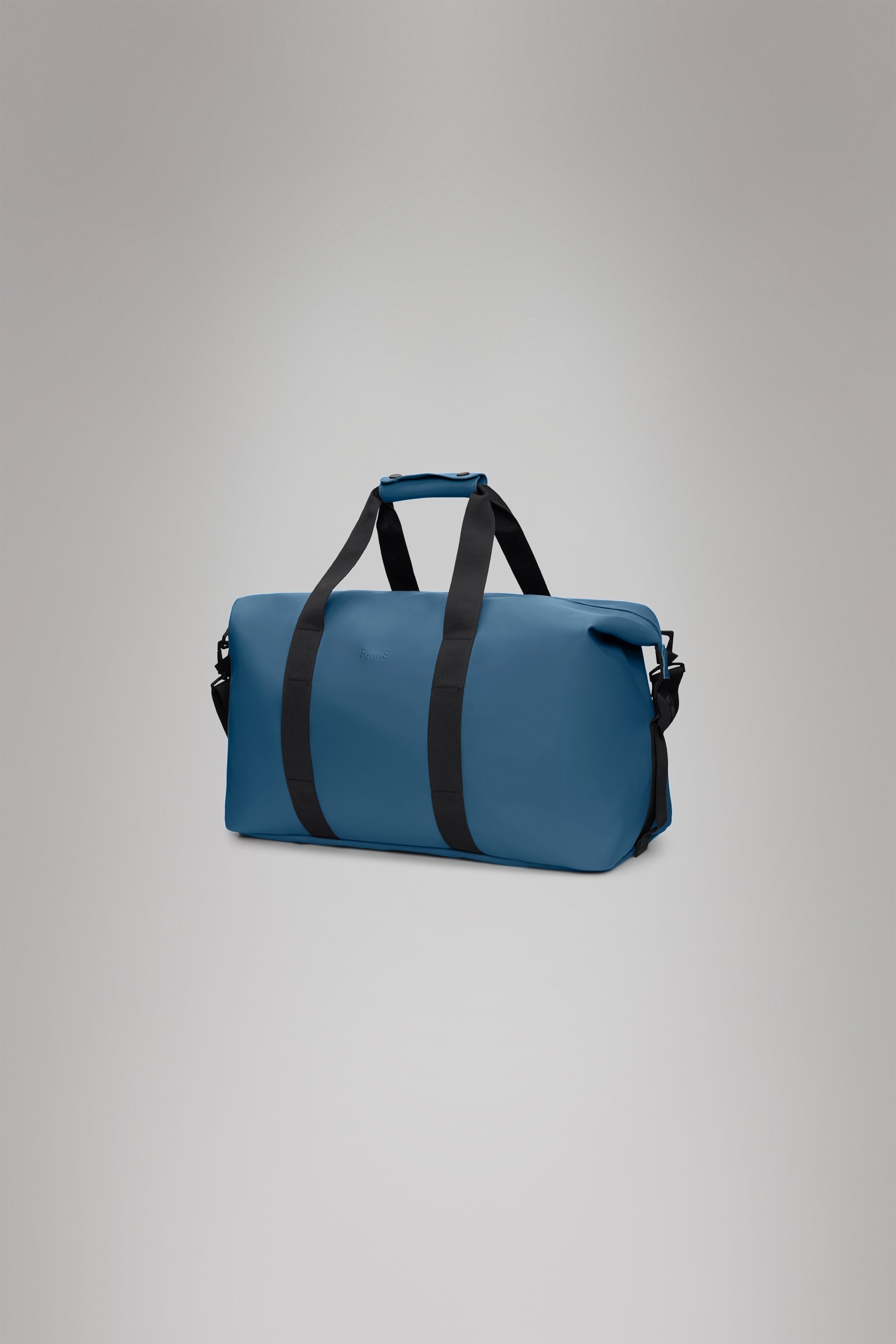 RAINS Hilo Weekend Bag Pulse Weekender