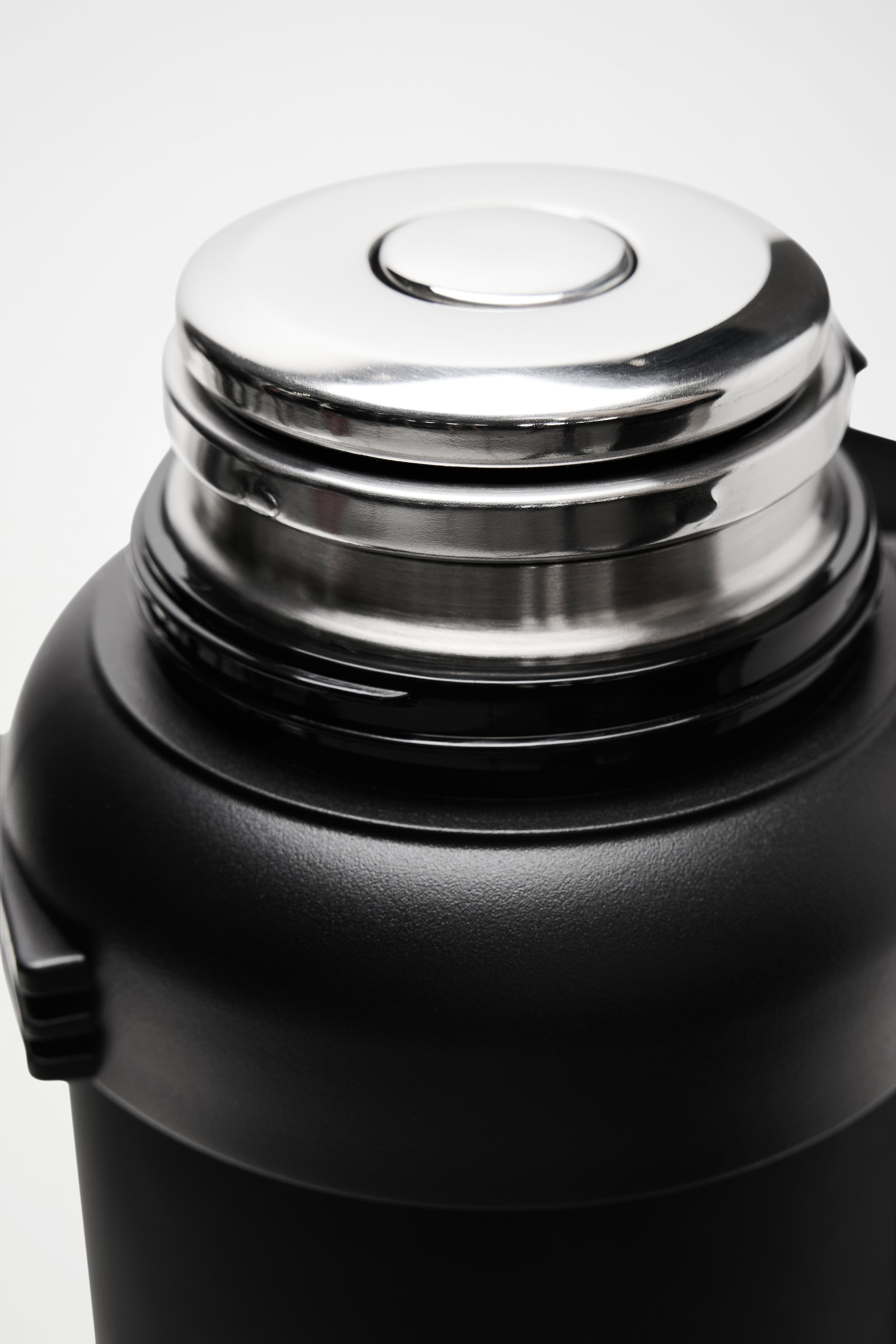 RAINS Stainless Steel Tumbler Vacuum Flask 1300ml Black