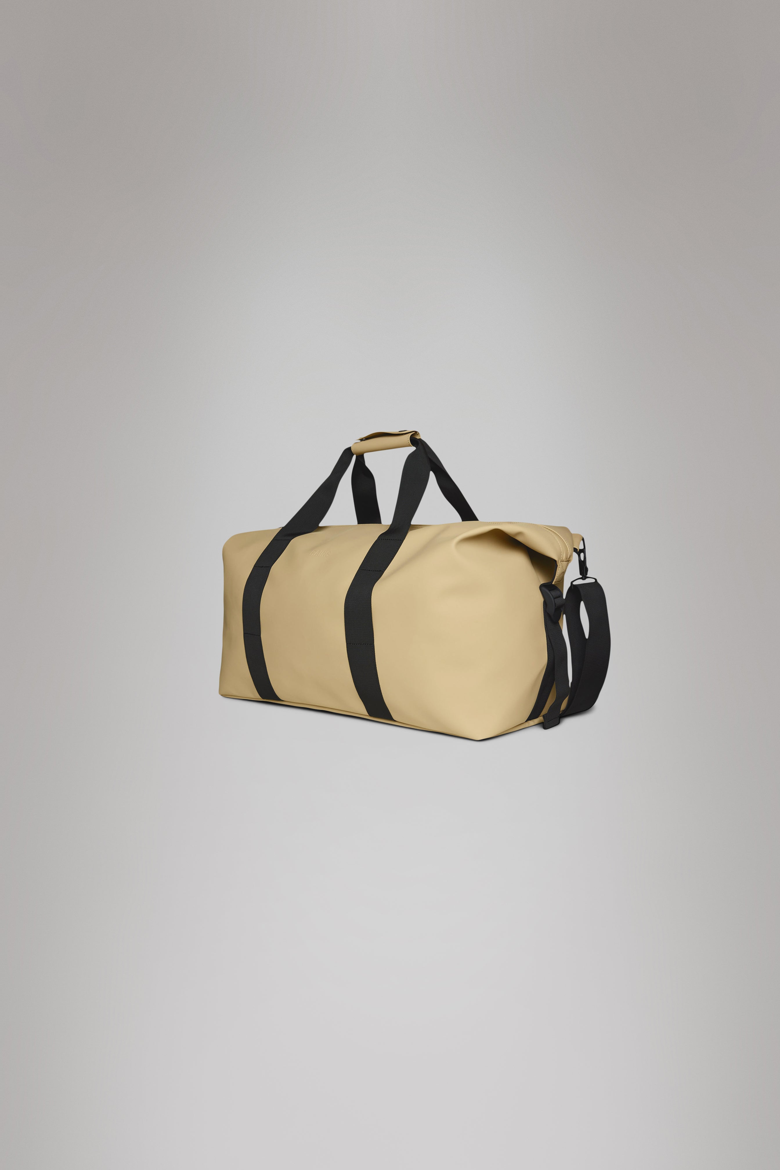 RAINS Hilo Weekend Bag Large Sand 47L H29 x D27 x W60 cm Weekender