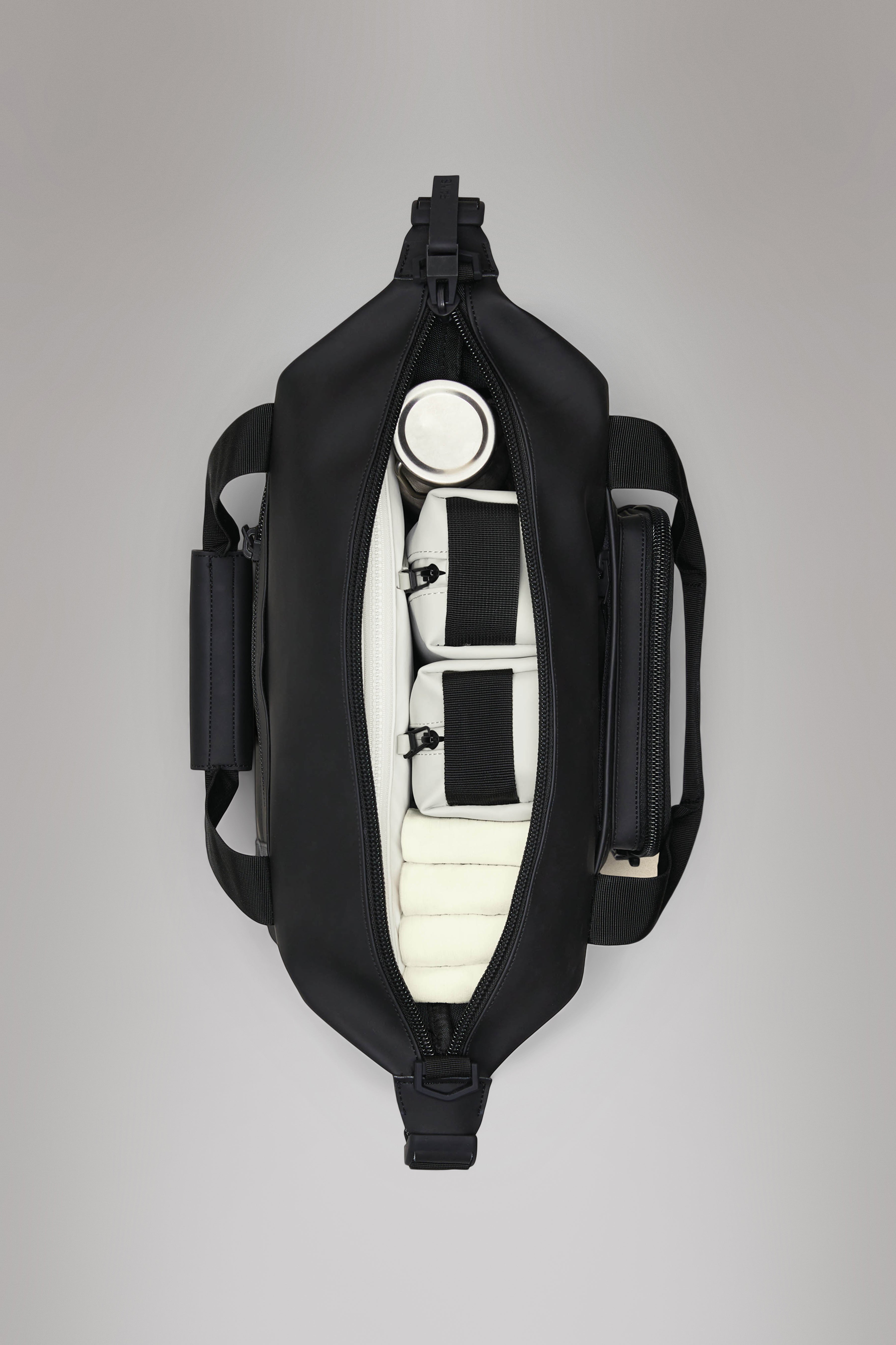 RAINS Texel Kit Bag Black Weekender