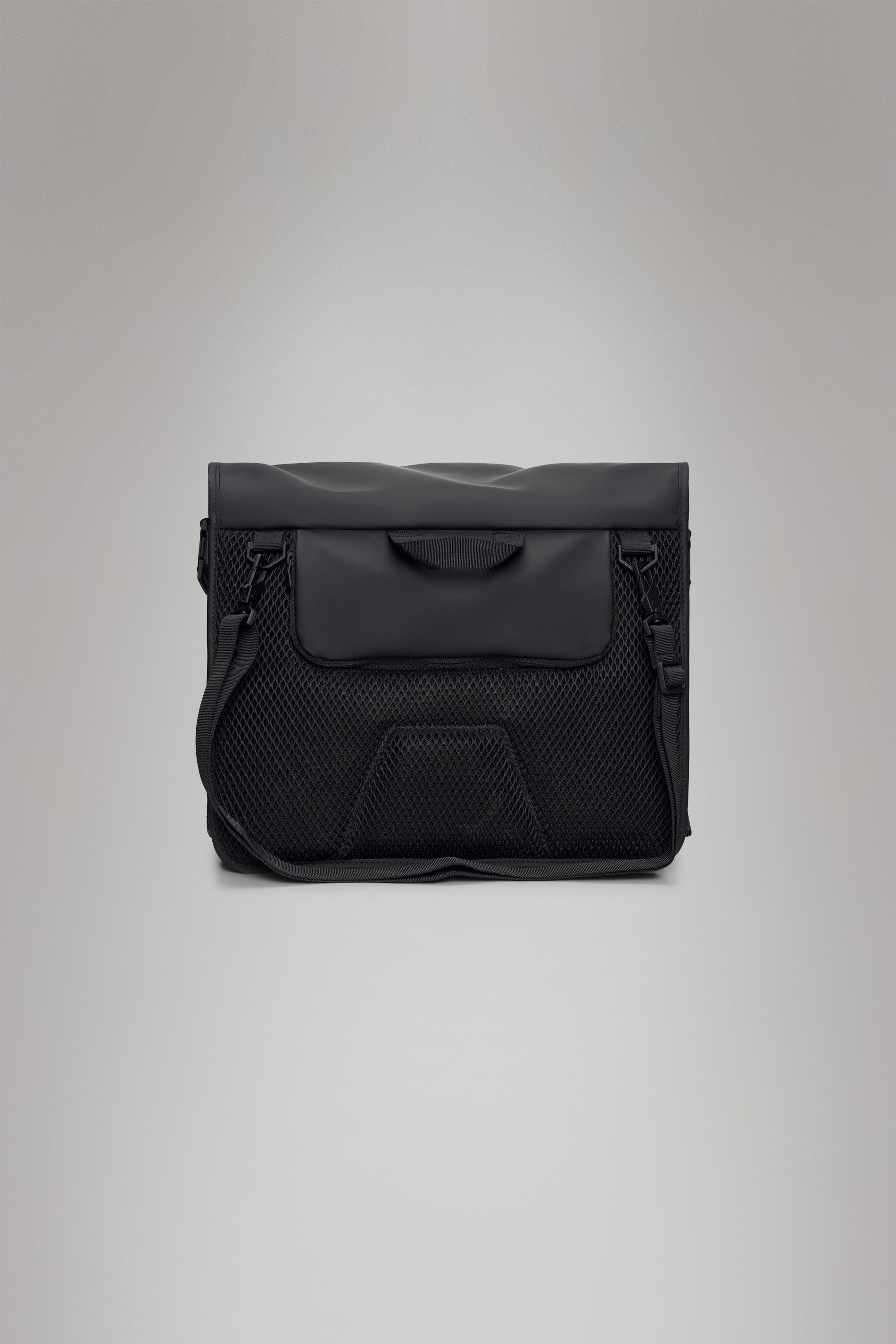 RAINS Trail Rolltop Messenger Bag Black 13L H27 x D12 x W41.25 cm Messenger