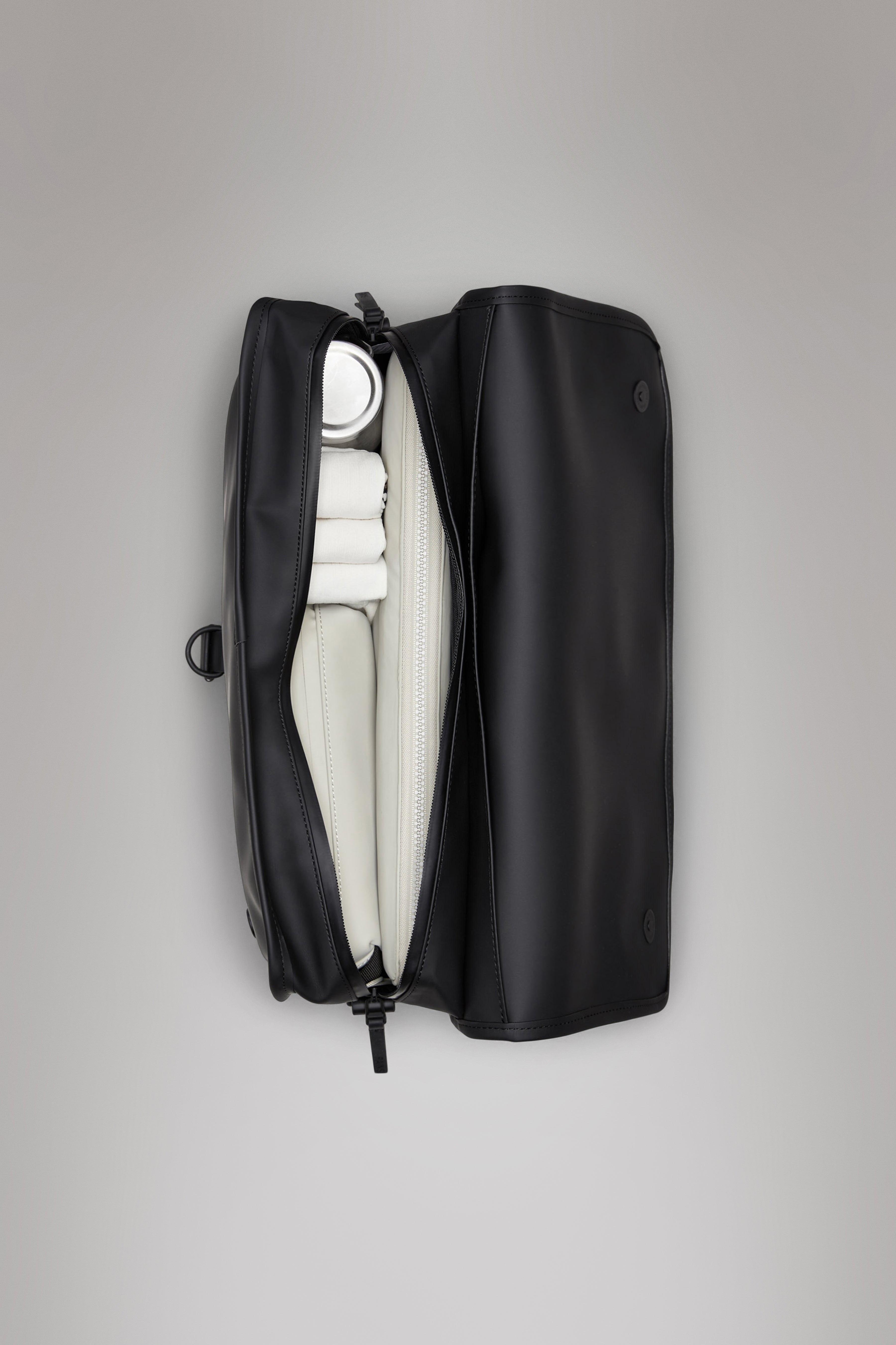 RAINS Messenger Bag Black 11L H30 x D10 x W38 cm Messenger