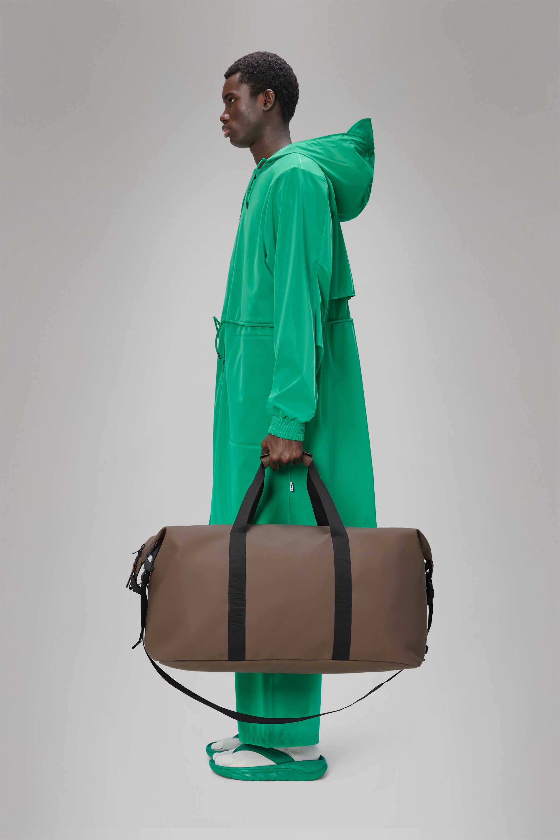 RAINS Hilo Weekend Bag Large Shade 47L H29 x D27 x W60 cm Weekender