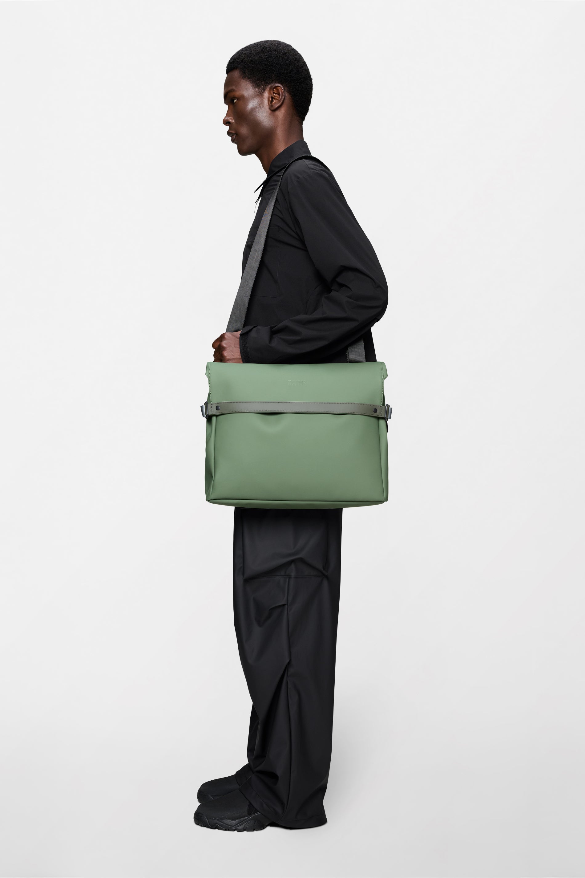 RAINS OTG Messenger Bag Well Messenger