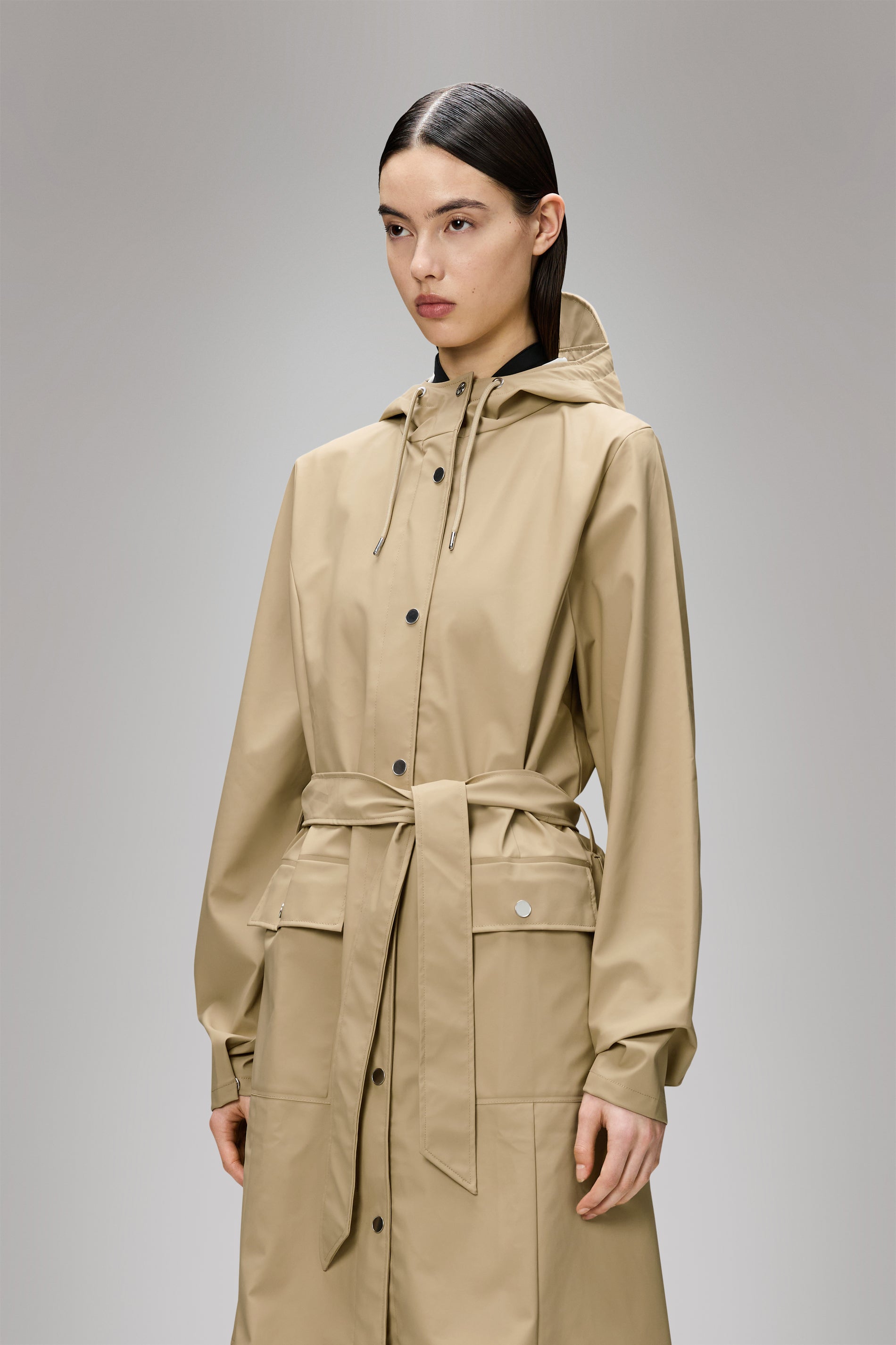 RAINS Curve Long Jacket
 Sand Jacket