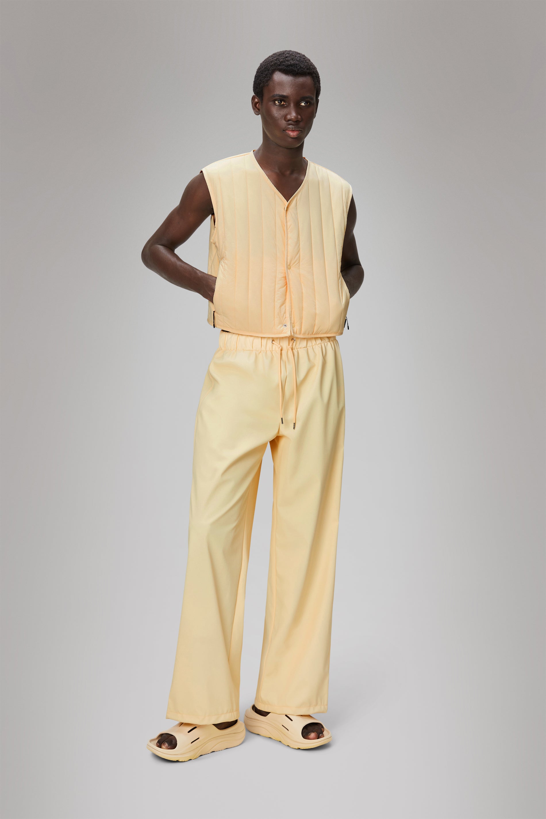 RAINS Banja Short Liner W Vest Gleam Vest