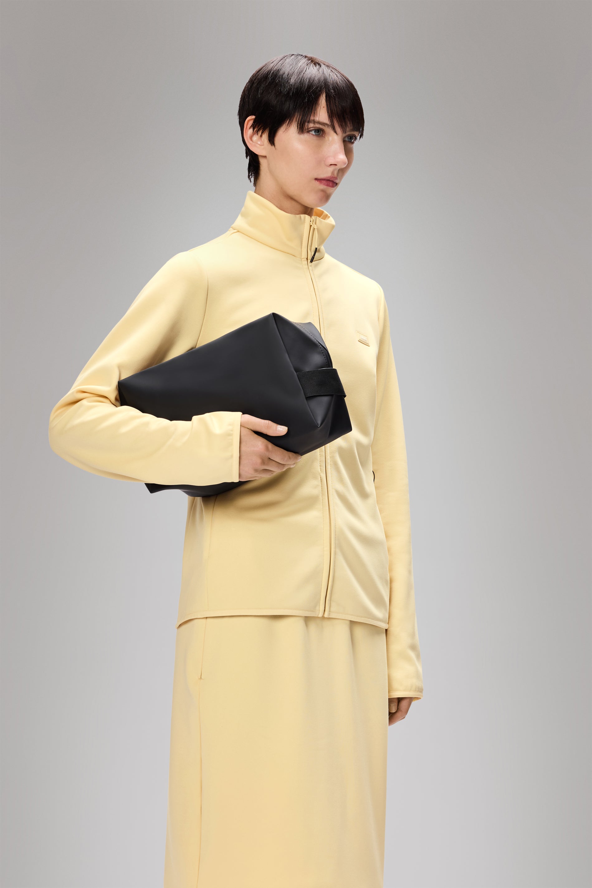 Rains Wash Bag Large Black 6.70L H17 x D14.50 x W27 cm Washbag