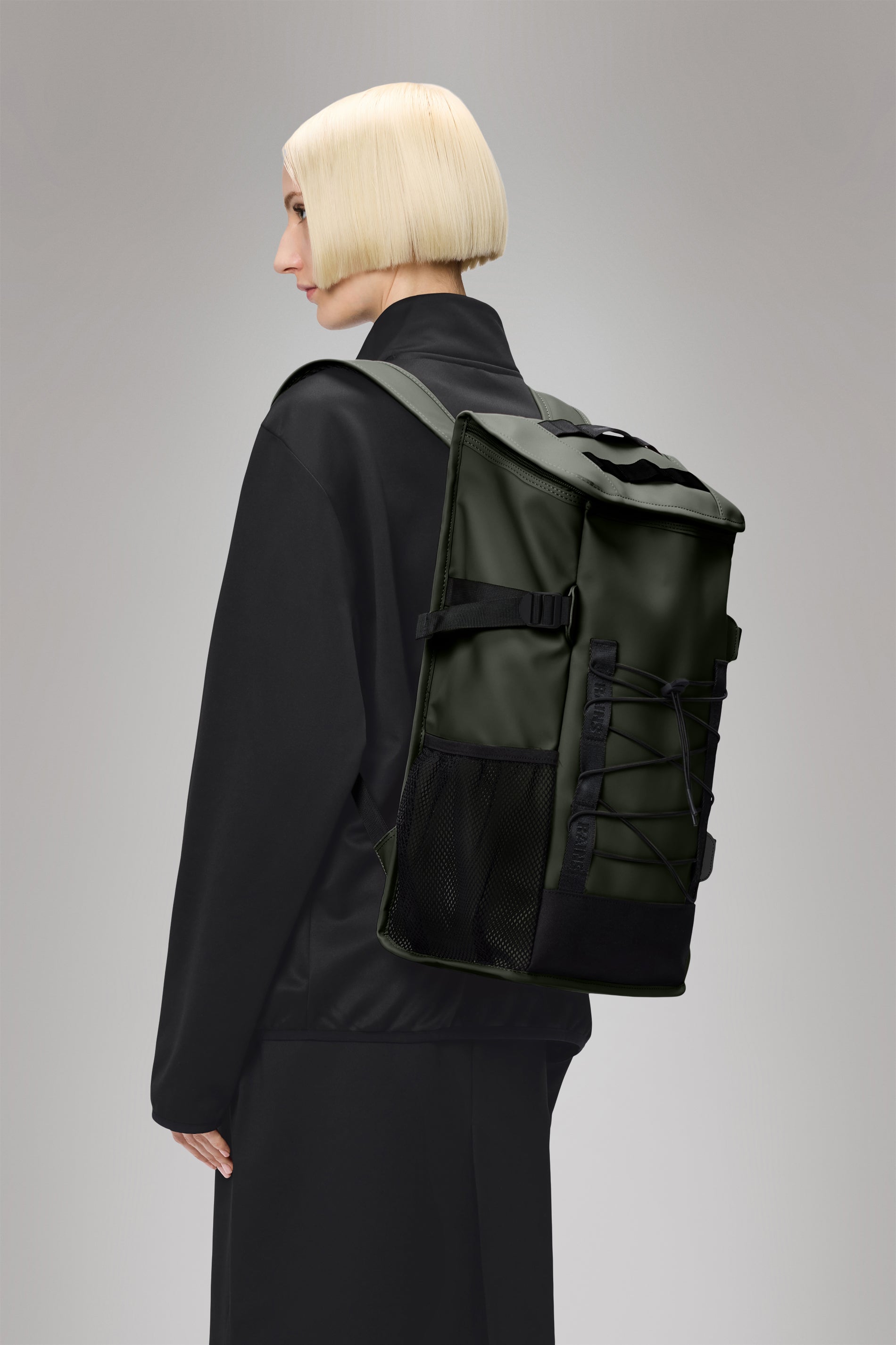 RAINS Trail Mountaineer Bag Green 26L H49 x D18 x W30 cm Backpack