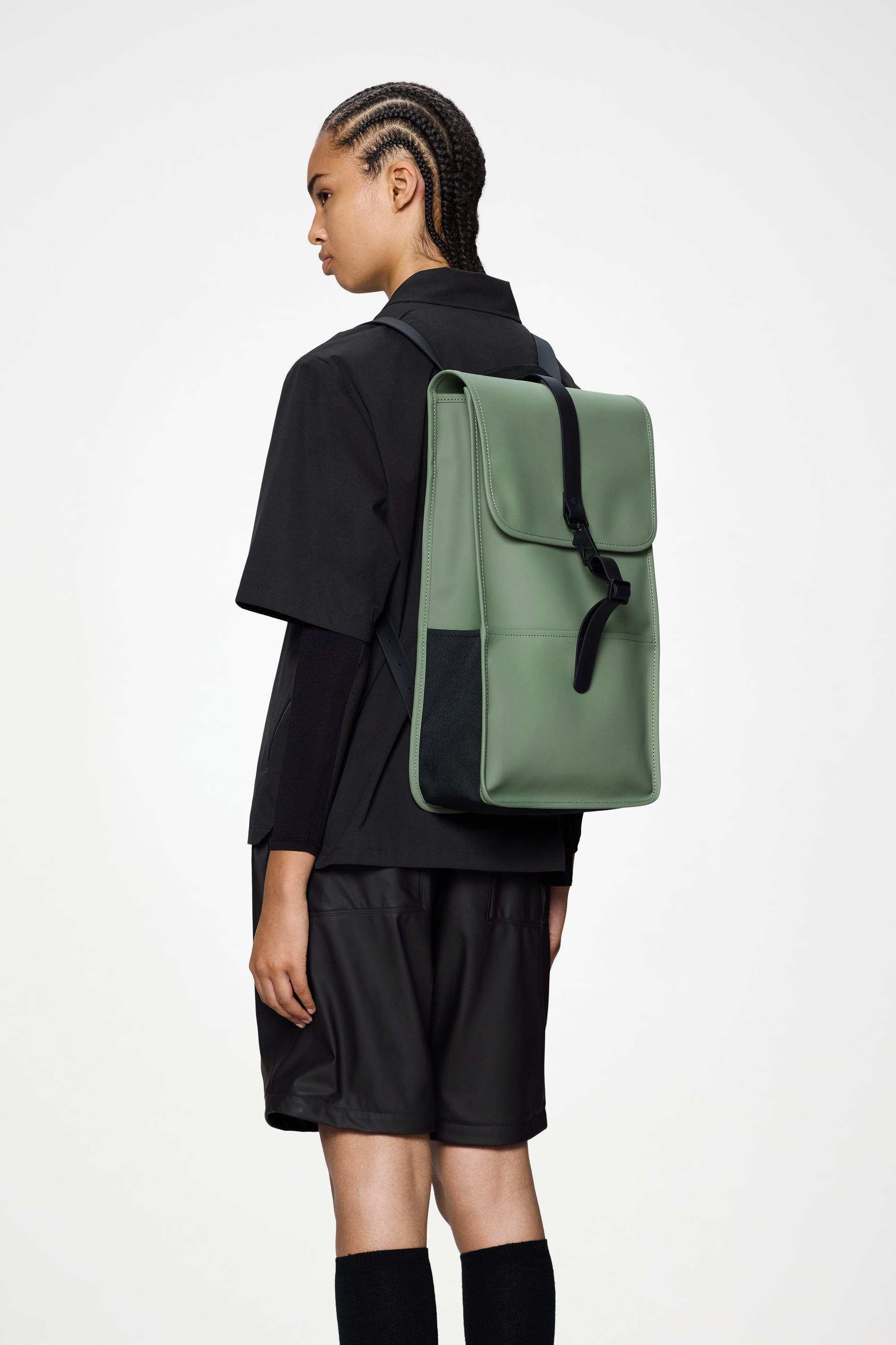 RAINS Backpack Well 17L H50 x D12 x W30 cm Backpack