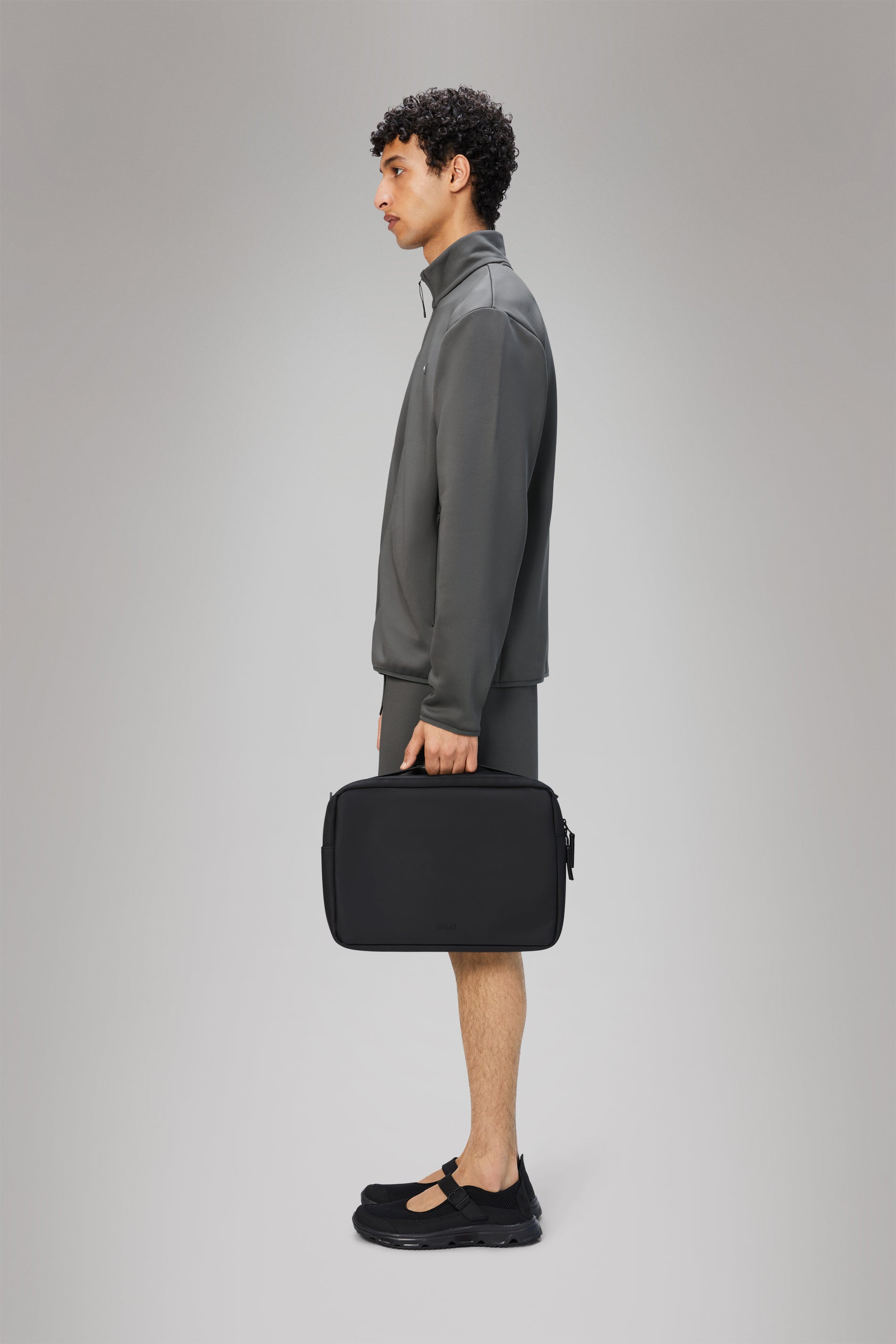 RAINS Laptop Bag 13″/14″ Black 4.80L H25 x D5.50 x W35 cm Laptop bag