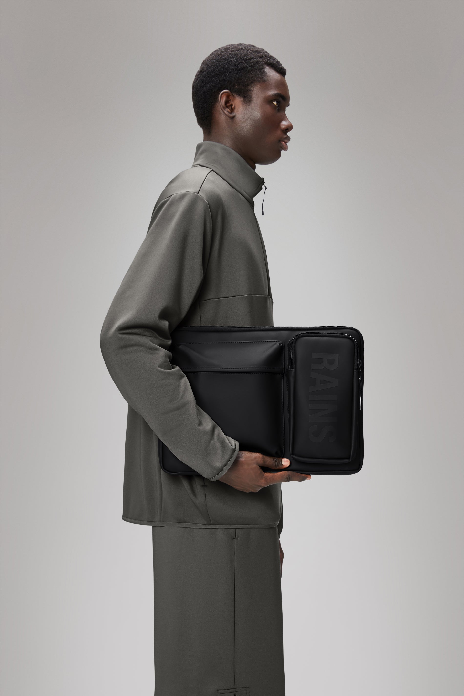 RAINS Texel Laptop Case 15″/16″ Black 2.60L H27 x D2.50 x W38 cm Laptop Case