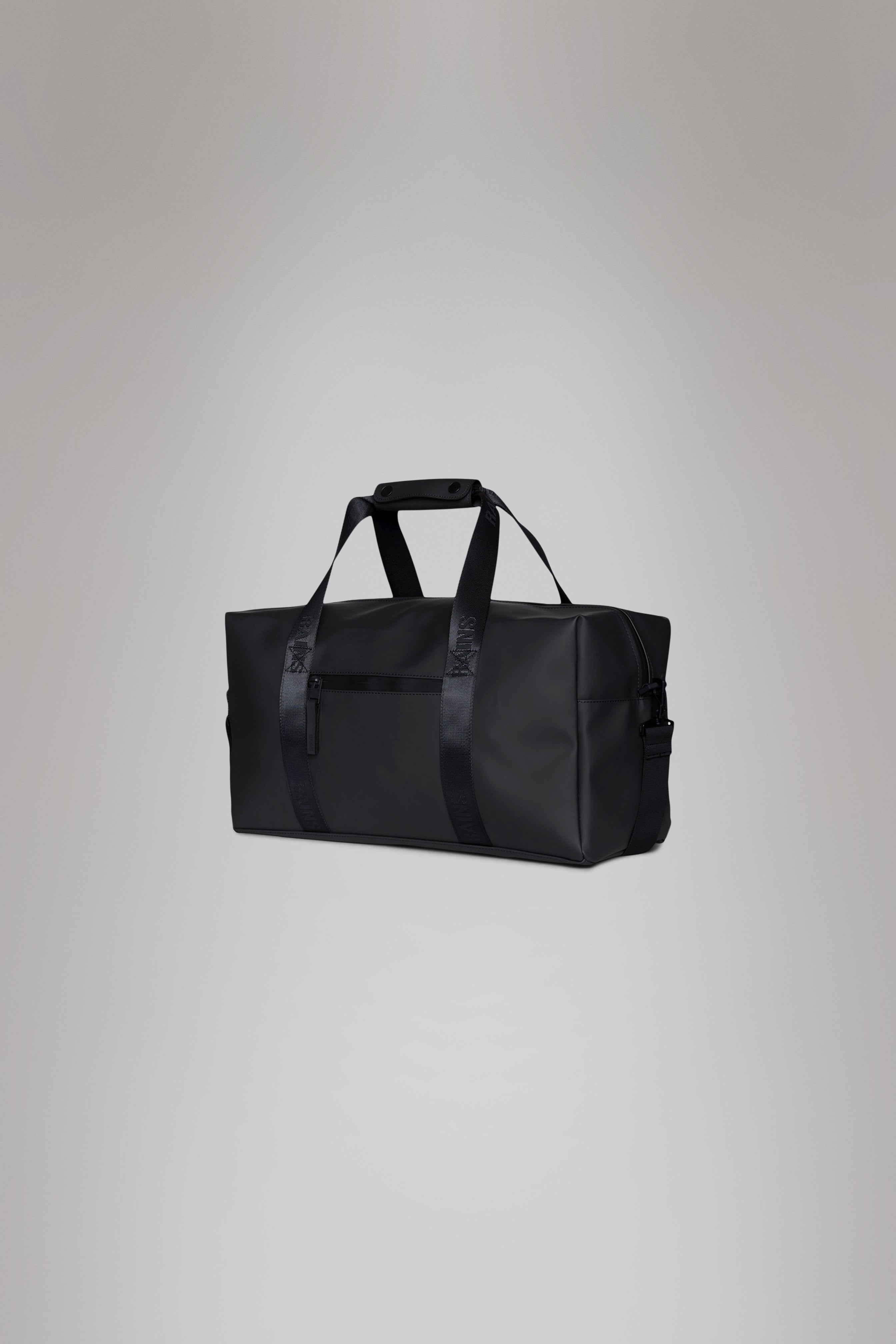 RAINS Trail Gym Bag Black 26L H25 x D22 x W48.50 cm Weekender