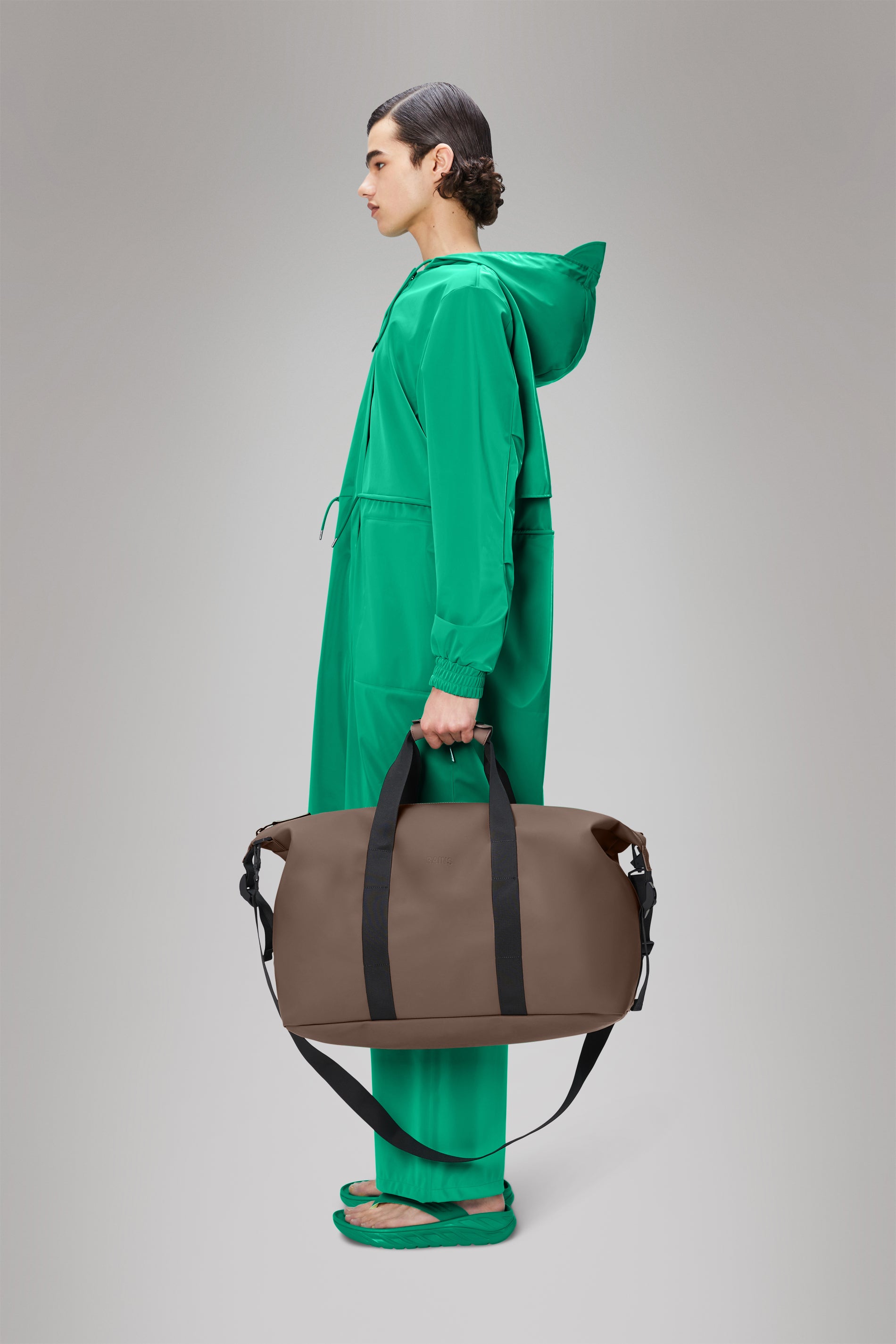 RAINS Hilo Weekend Bag Shade Weekender