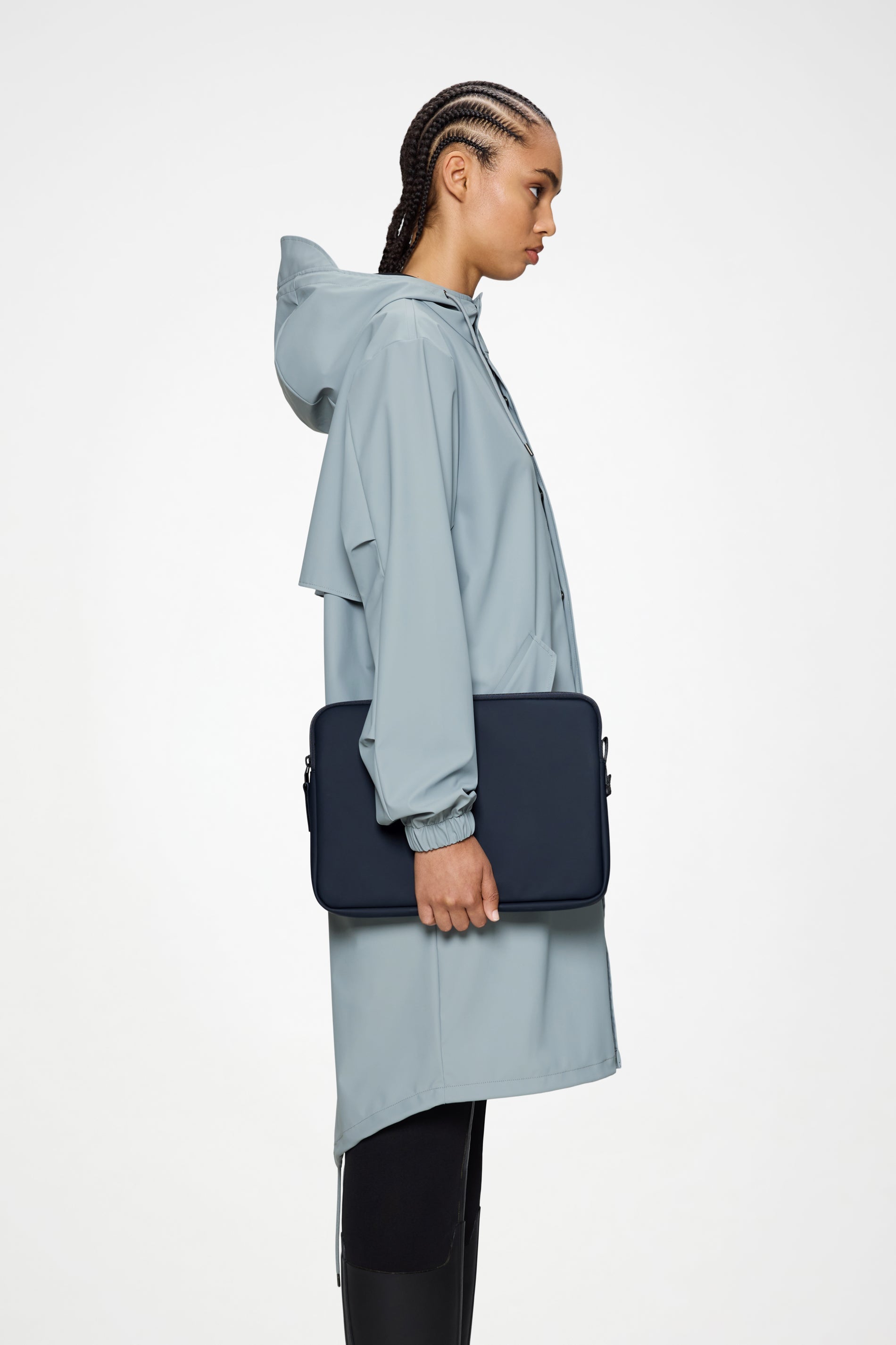 RAINS Trail Laptop Case 13‚Ä≥/14‚Ä≥ Navy 2.20L H25 x D2.50 x W35 cm Laptop Case