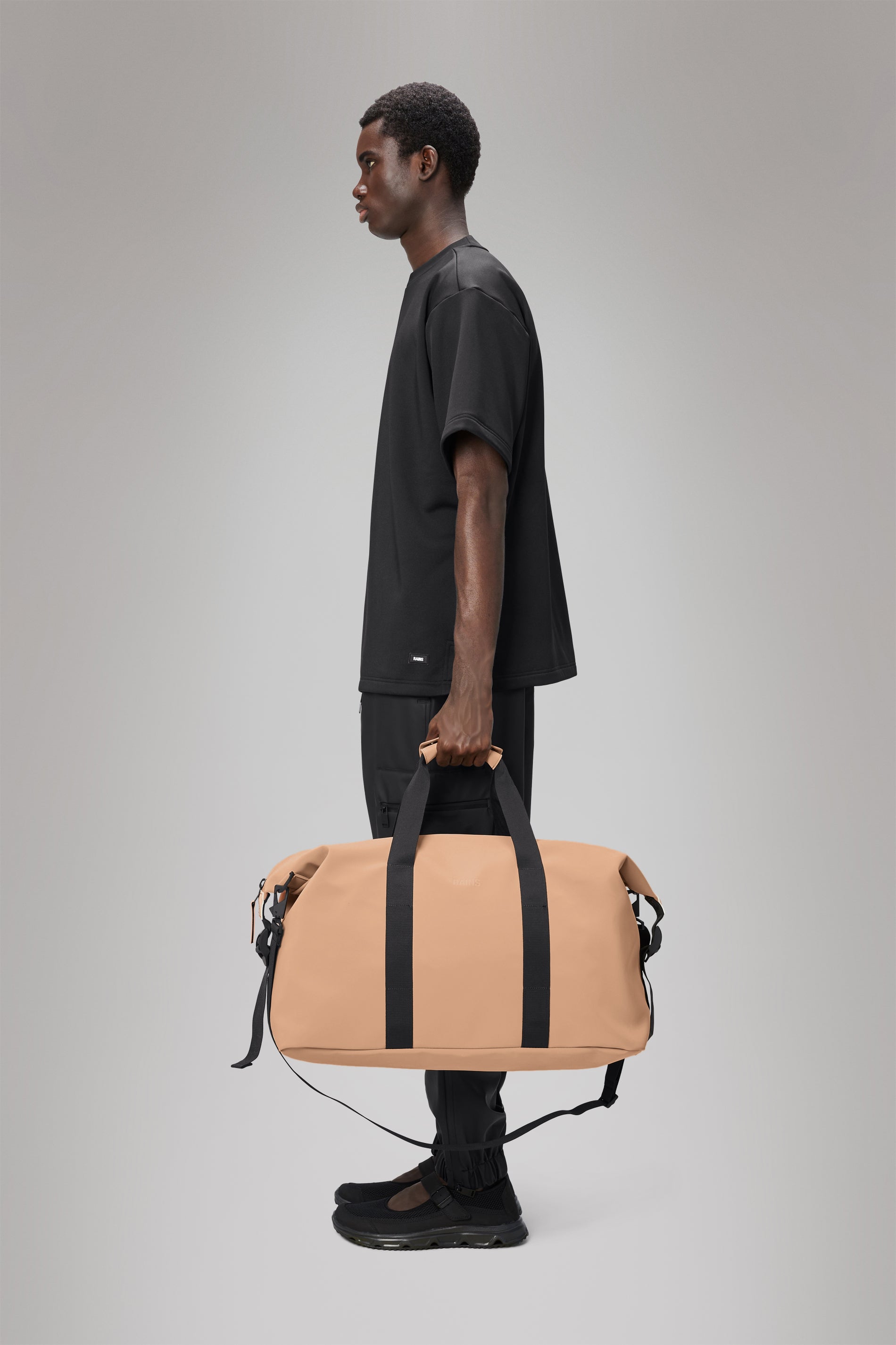 RAINS Hilo Weekend Bag Coy Weekender