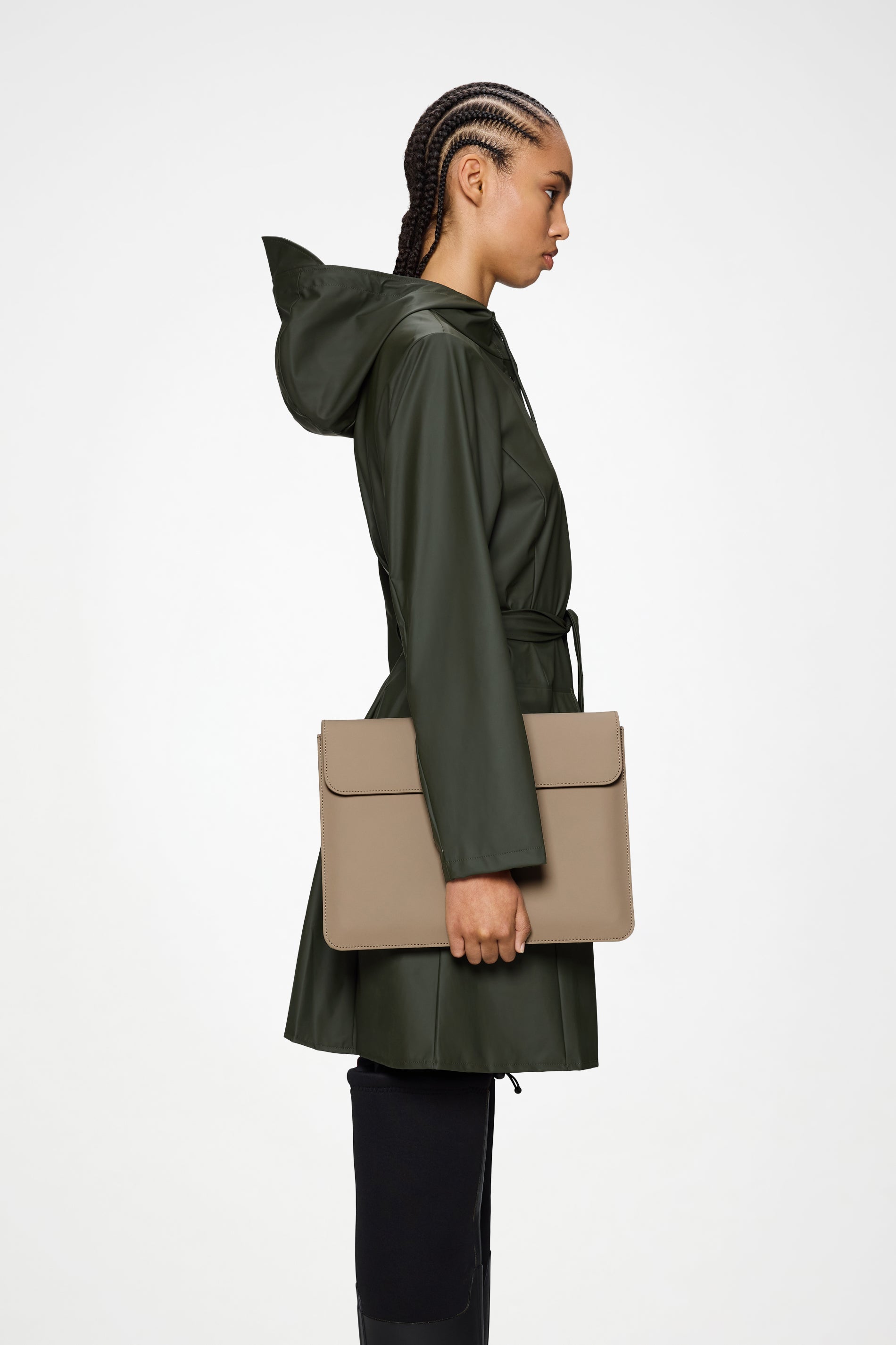 RAINS Laptop Portfolio 13‚Ä≥/14‚Ä≥ Beige 0.50L H27 x D0 x W36.50 cm Laptop Case