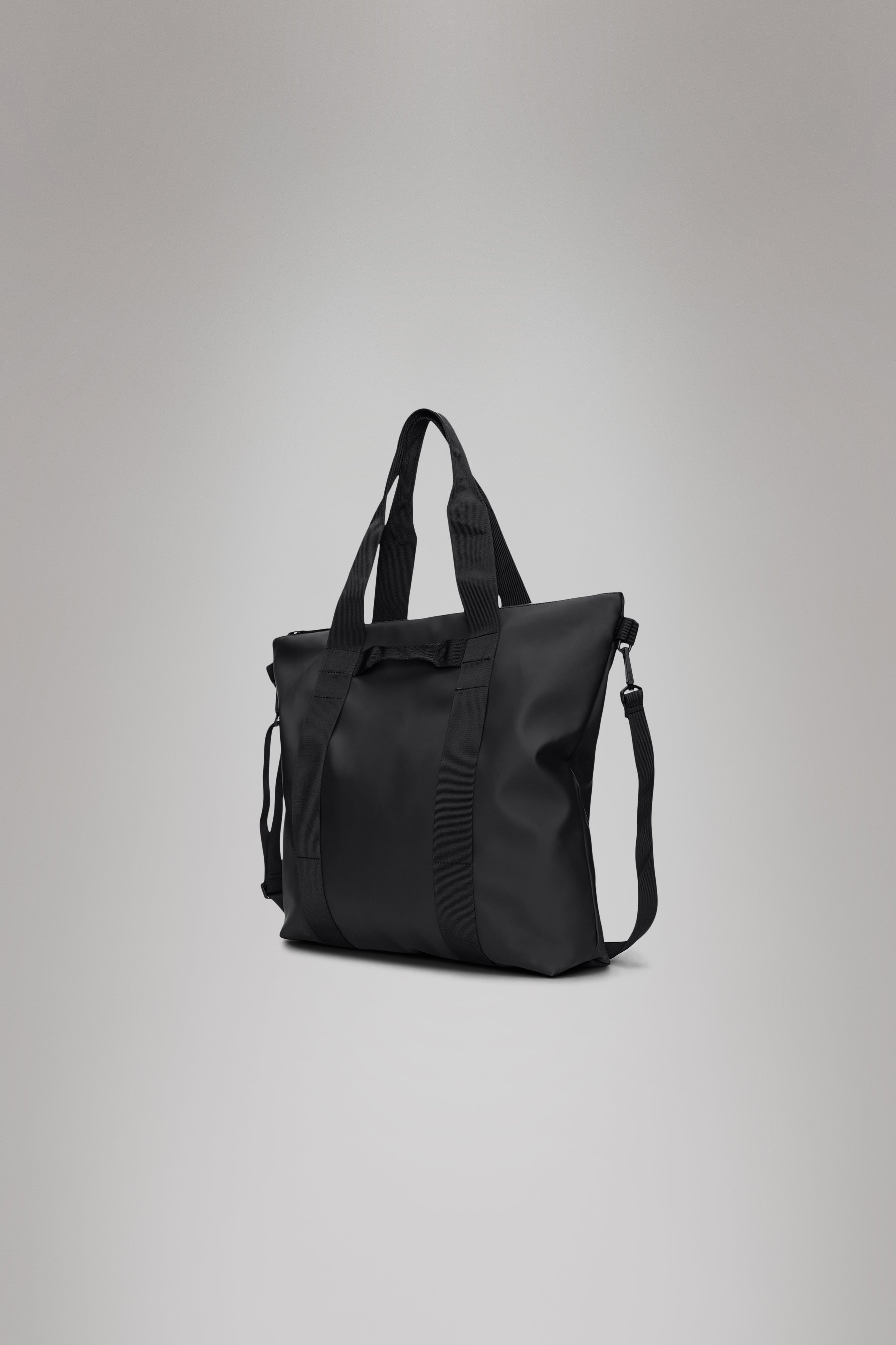 RAINS Tote Bag Black 23L H45 x D12 x W44 cm Tote