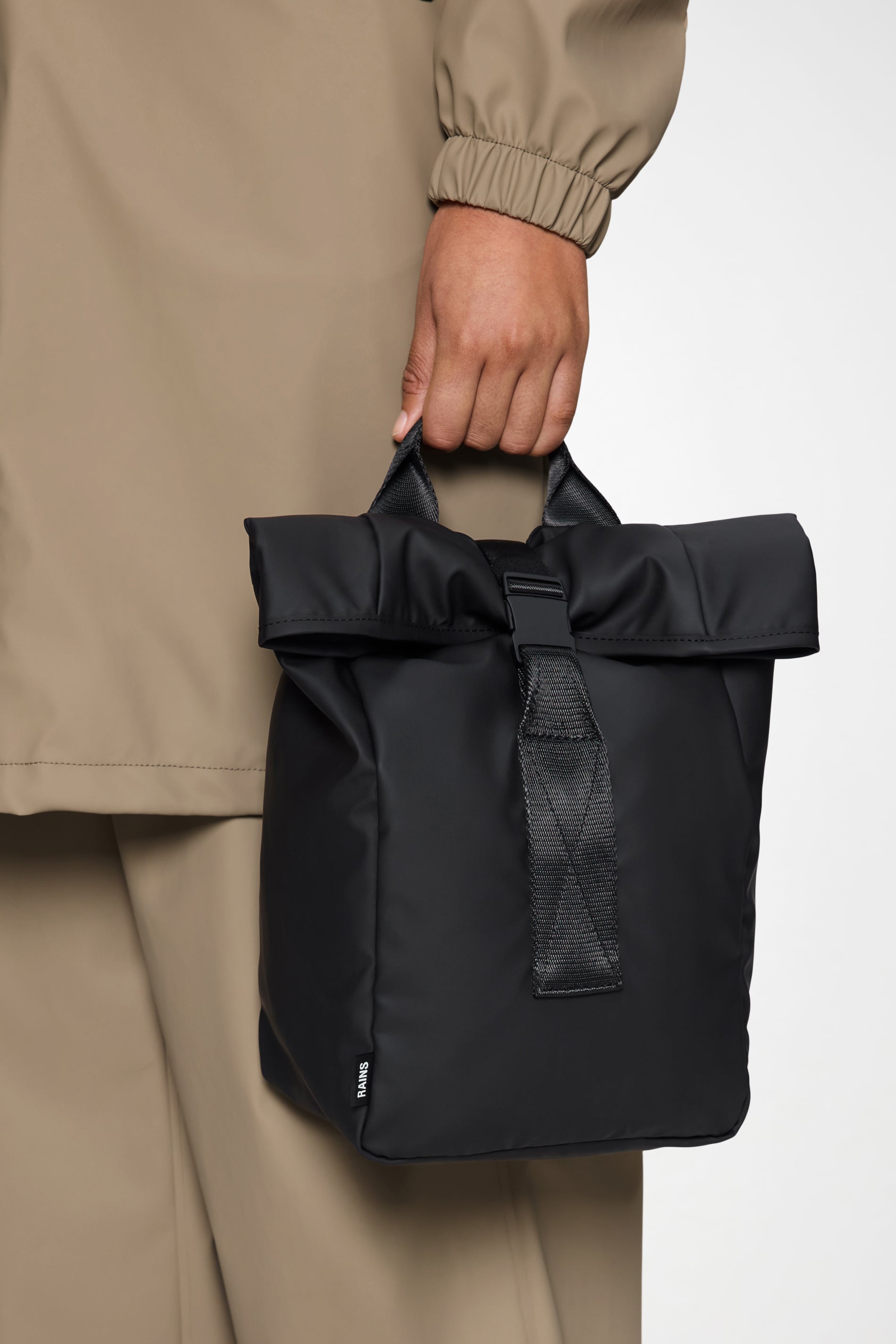 RAINS Lunch Bag Black