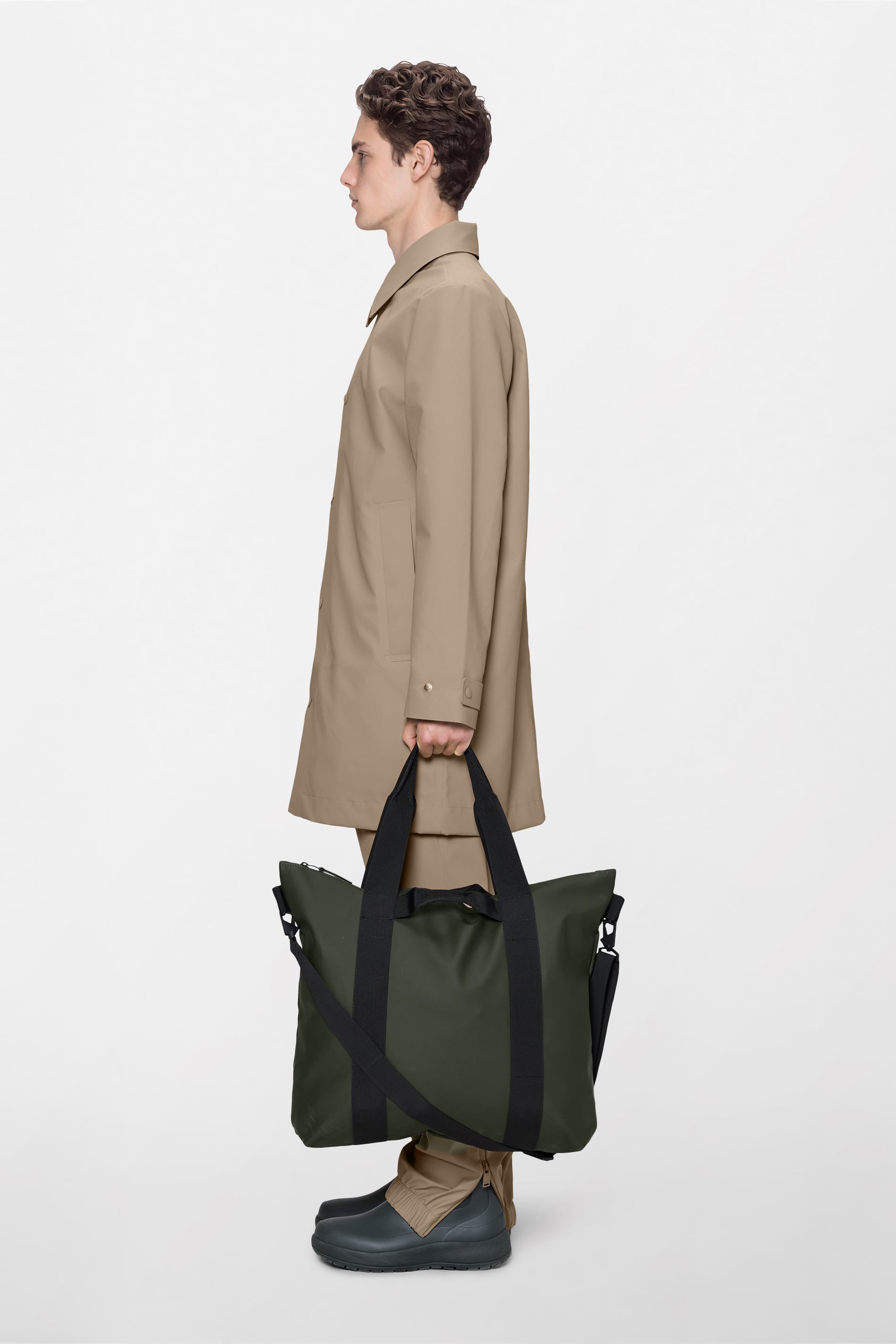 RAINS Tote Bag Green 22L H44 x D11 x W44 cm Tote